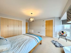 Photo 16- click for photo gallery